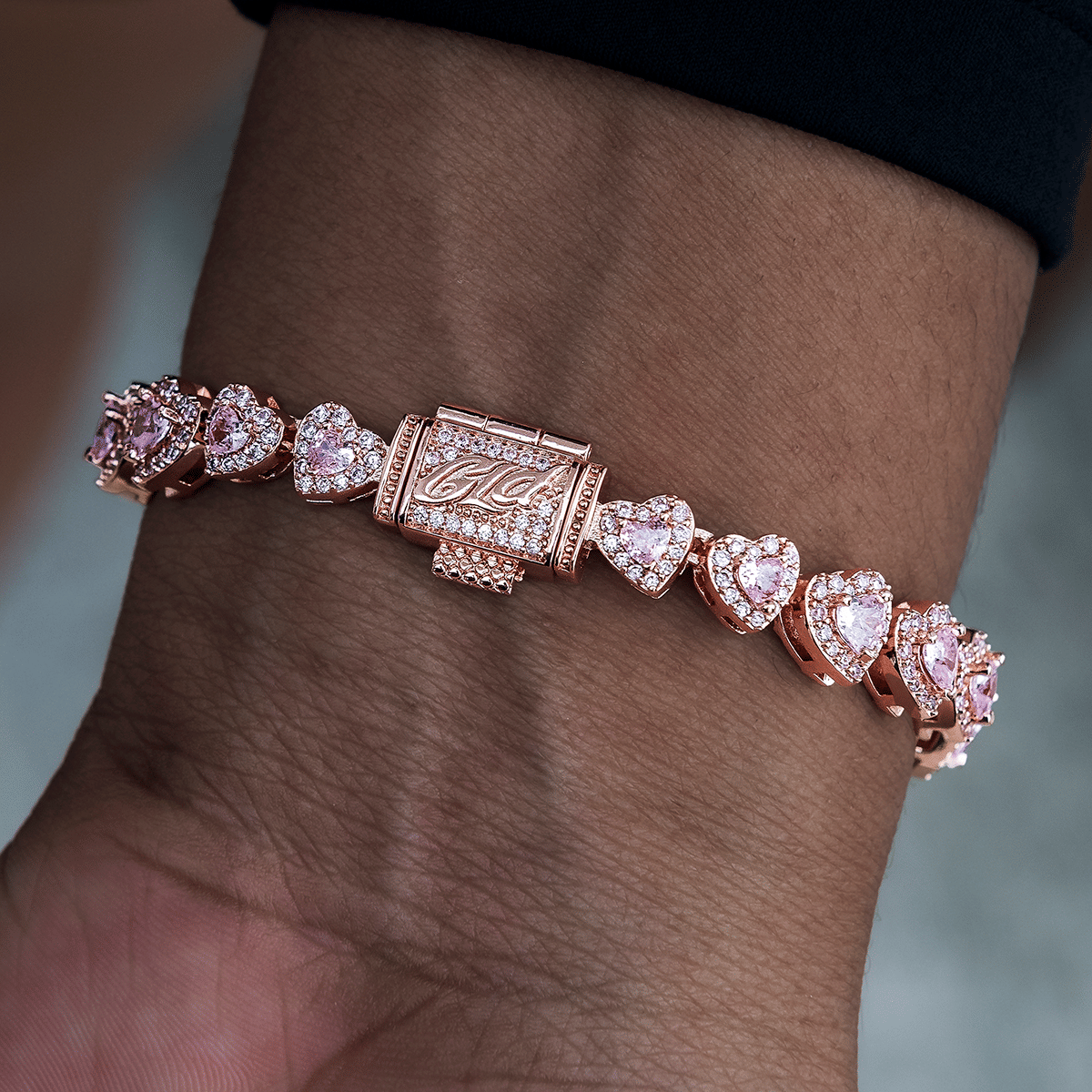 GLD Women Diamond Pave Heart Cluster Bracelet - Rose Gold