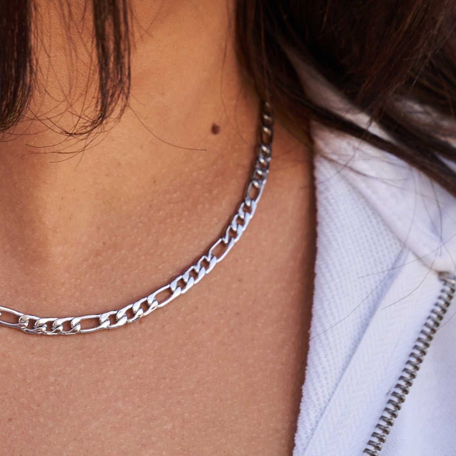 GLD Women Figaro Link Necklace in White Gold - 4 mm