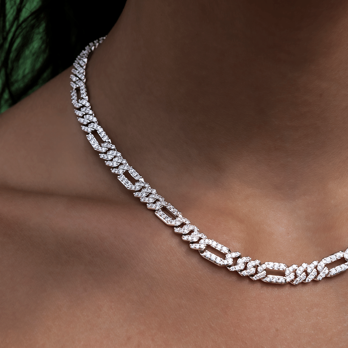 GLD Women Diamond Figaro Necklace in White Gold - 6 mm