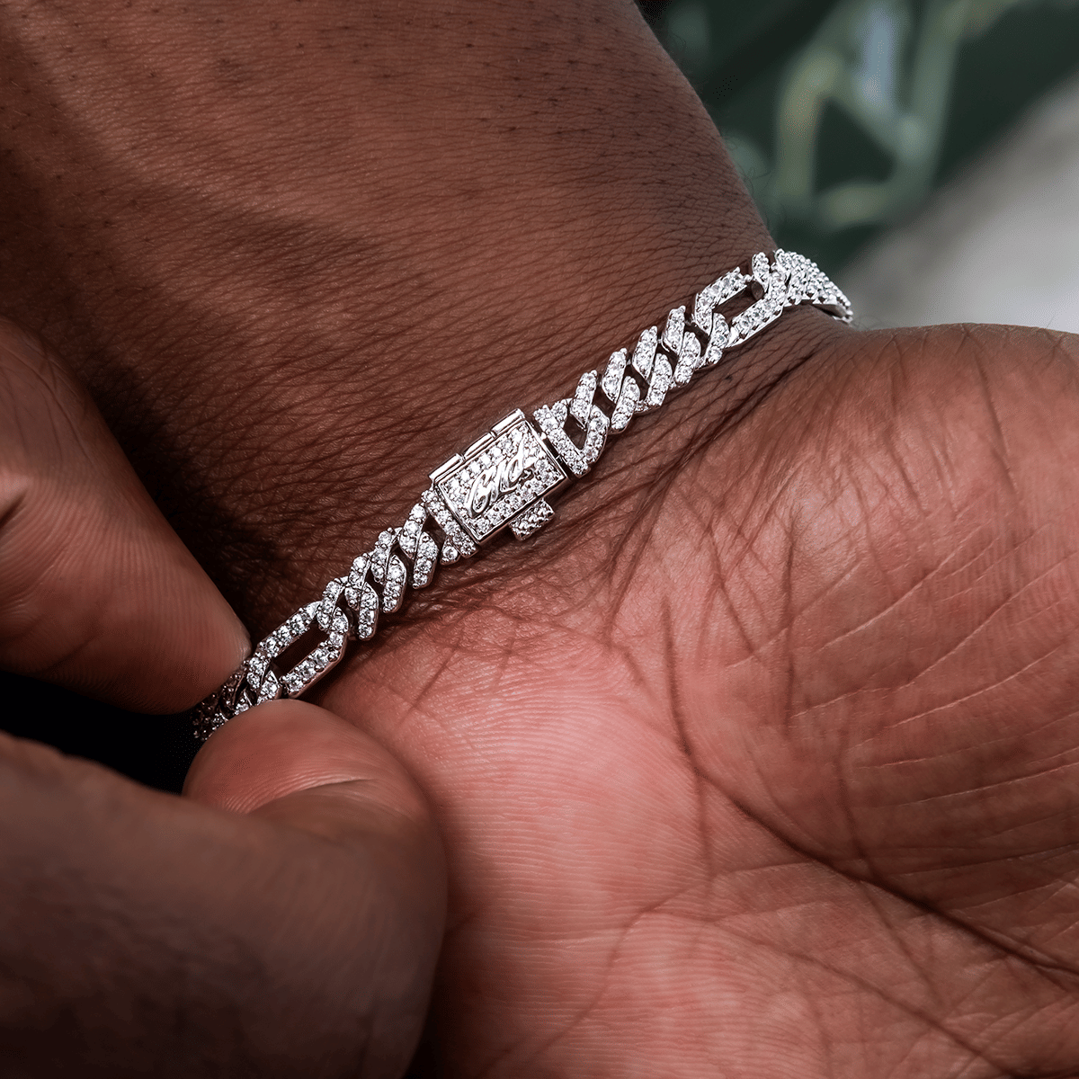 GLD Men Diamond Figaro Bracelet in White Gold - 6 mm