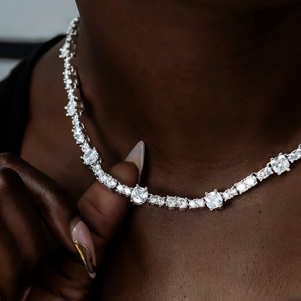 GLD Women Gem Stationed Tennis Necklace
