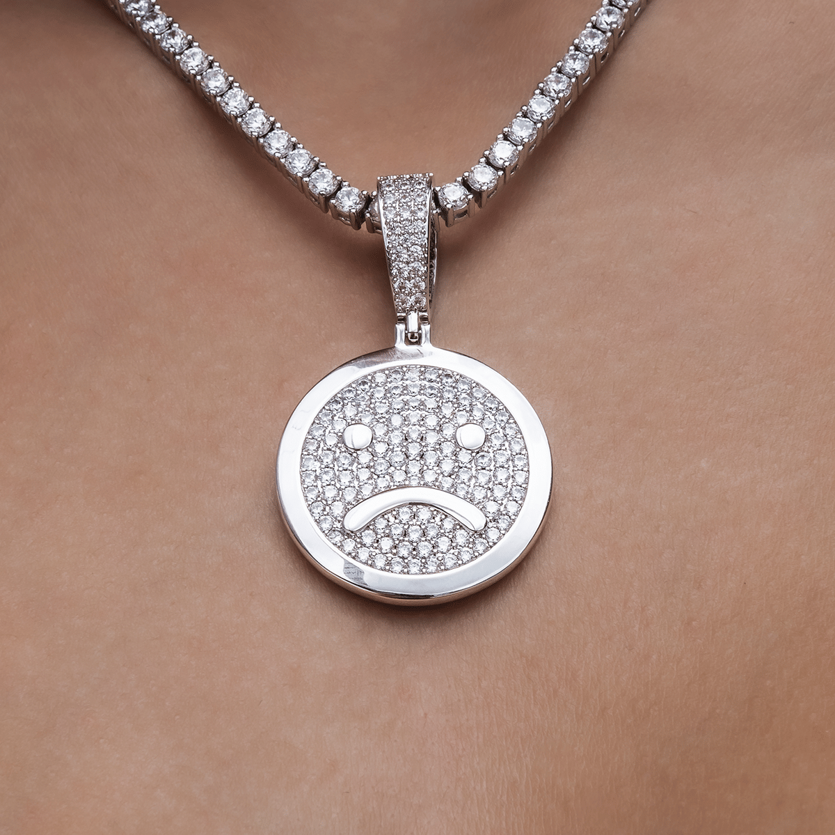 GLD Women Happy/Sad Pendant in White Gold