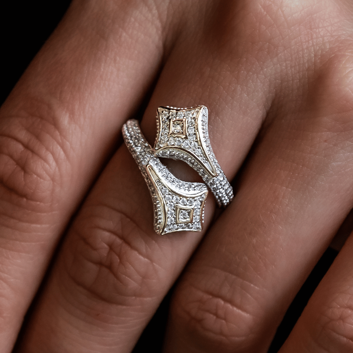 GLD Women Pave Star Wrap Ring in White Gold Vermeil