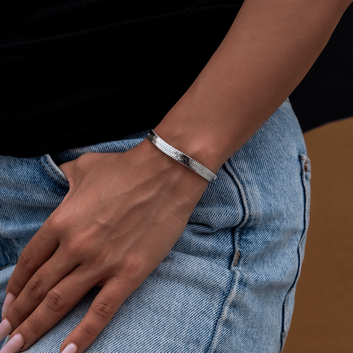 GLD Women Herringbone Bracelet in White Gold - 6 mm