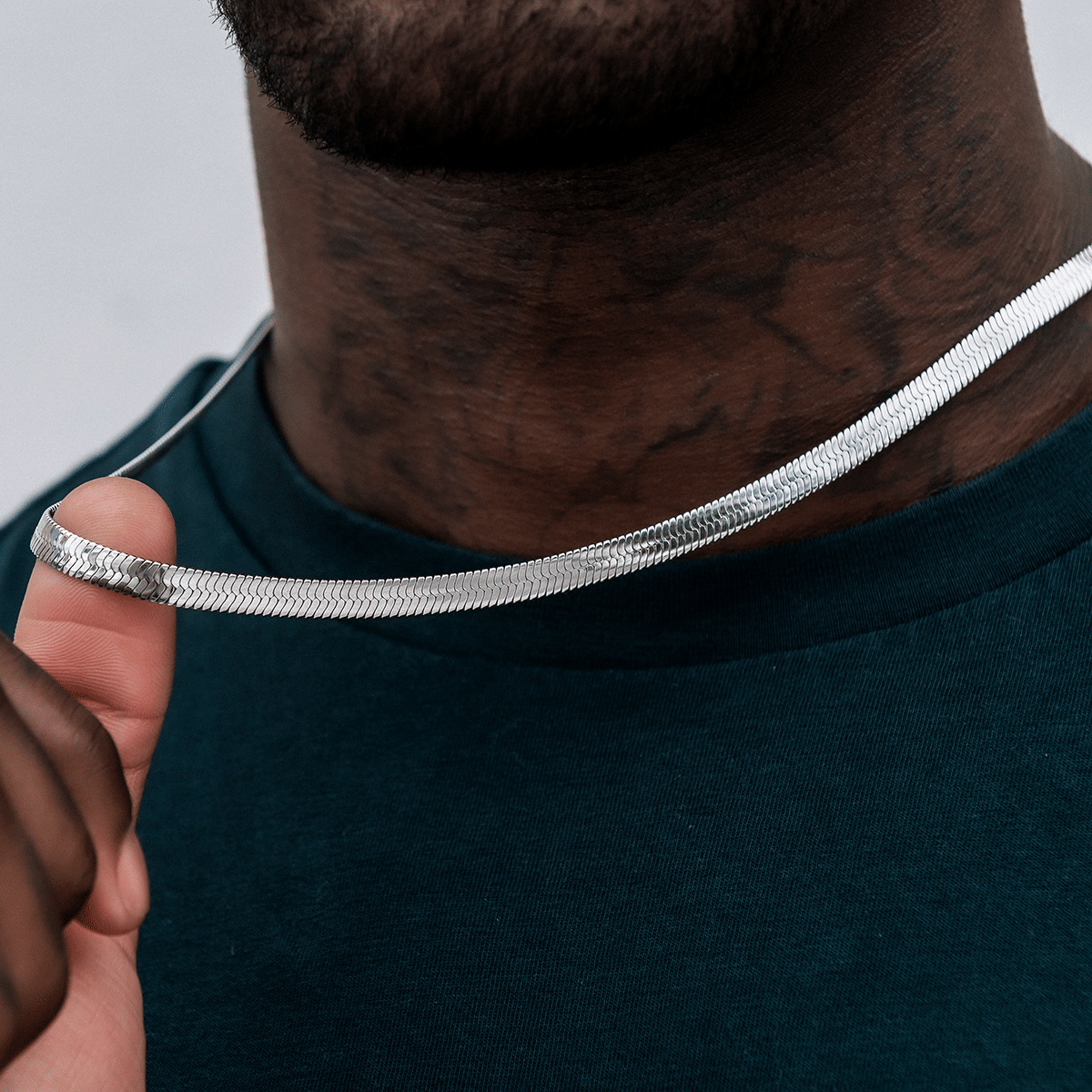 GLD Men Herringbone Chain in White Gold - 6 mm