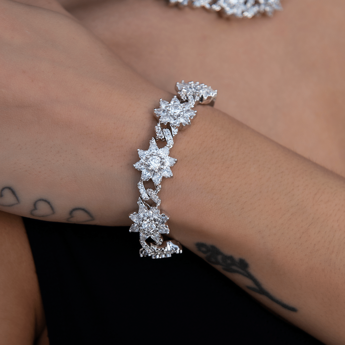GLD Women Diamond Infinity Flower Bracelet