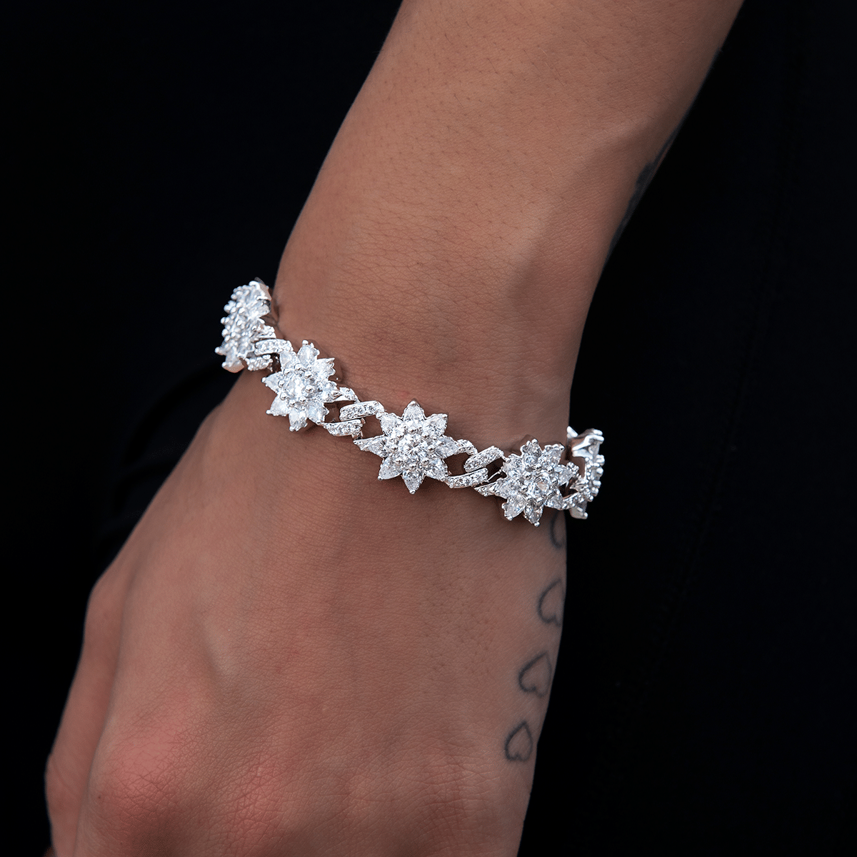 GLD Women Diamond Infinity Flower Bracelet