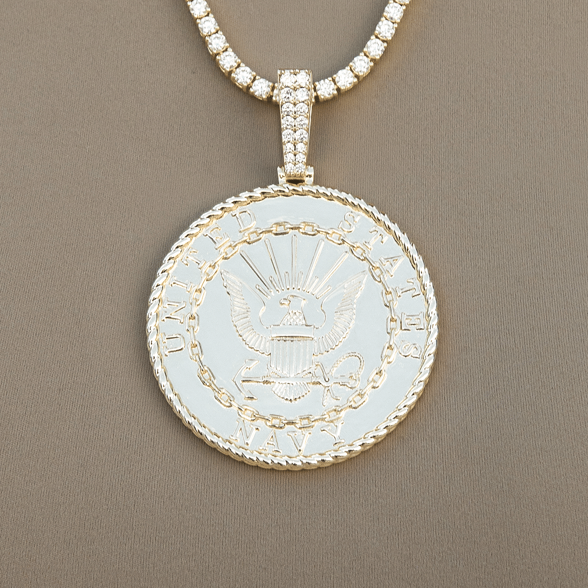 GLD Women U.S. Navy Pendant in Yellow Gold