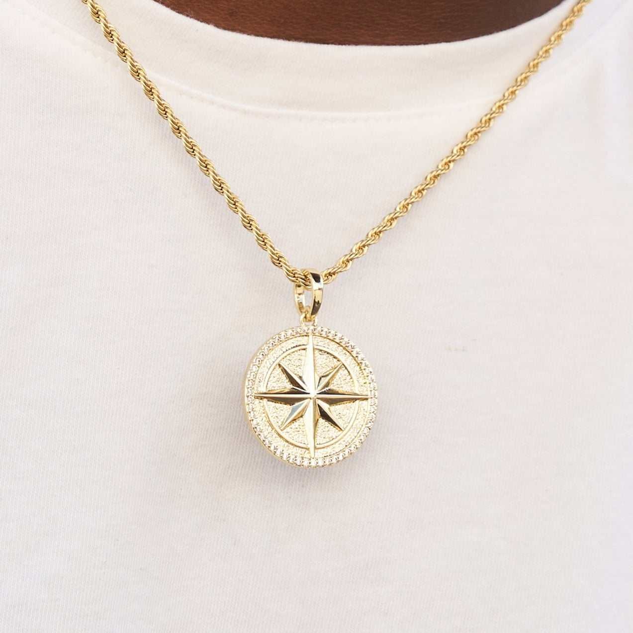 GLD PROMO SETS Compass Coin Pendant - Yellow Gold