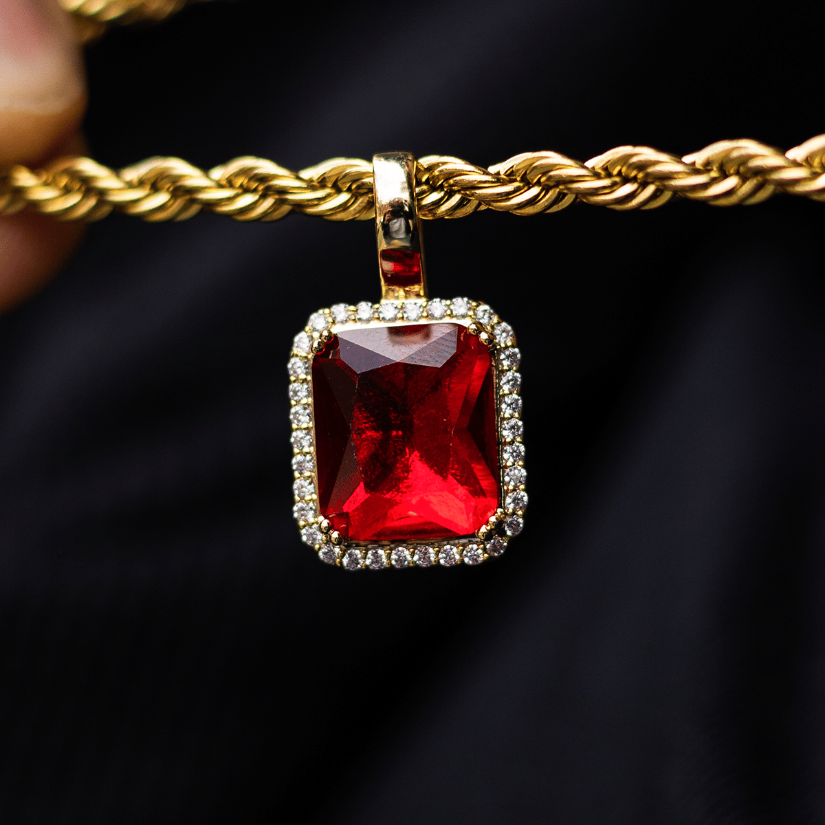 GLD PROMO SETS Micro Ruby Stone Pendant