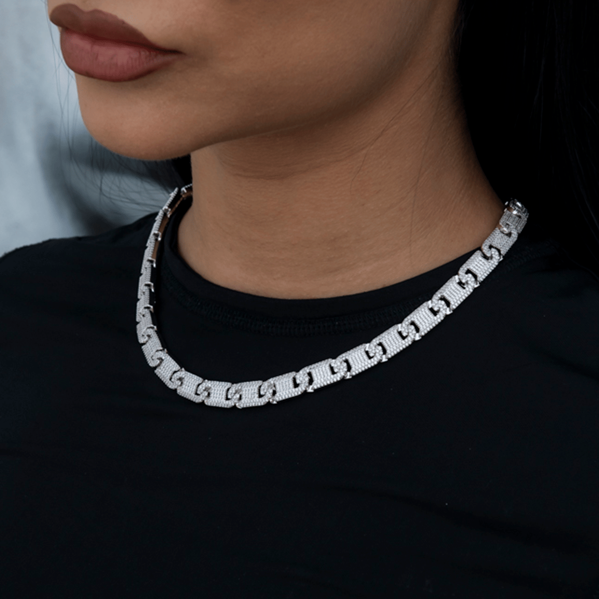 GLD Women Flat Pave Valentina Chain in White Gold - 8.5 mm