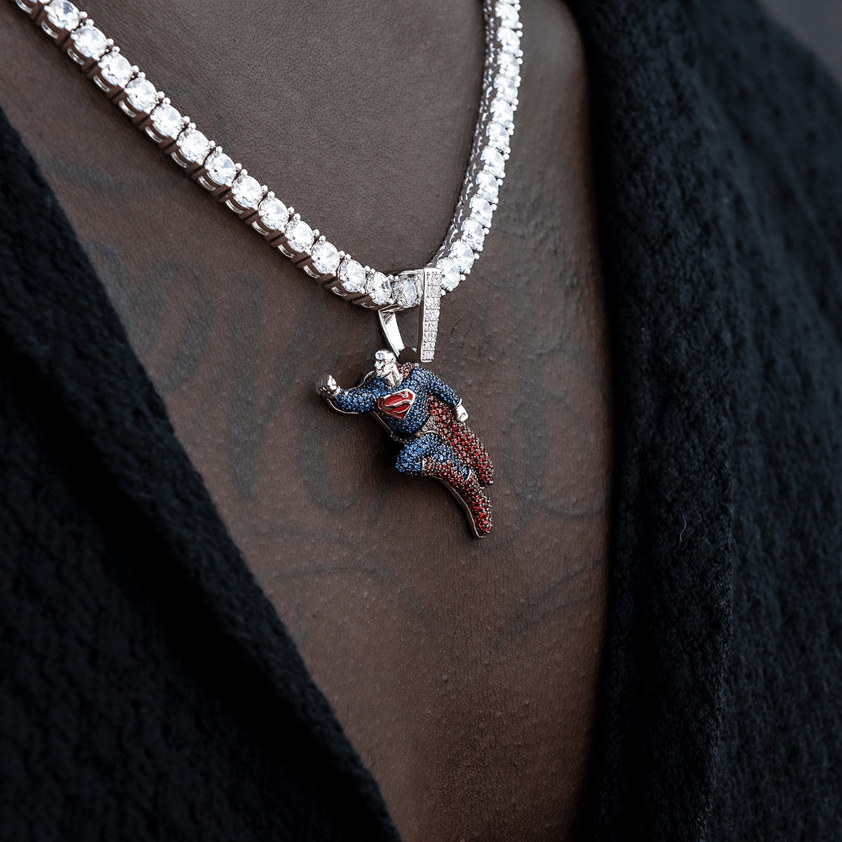 GLD Men Official DC Comics Superman Full Body Pendant
