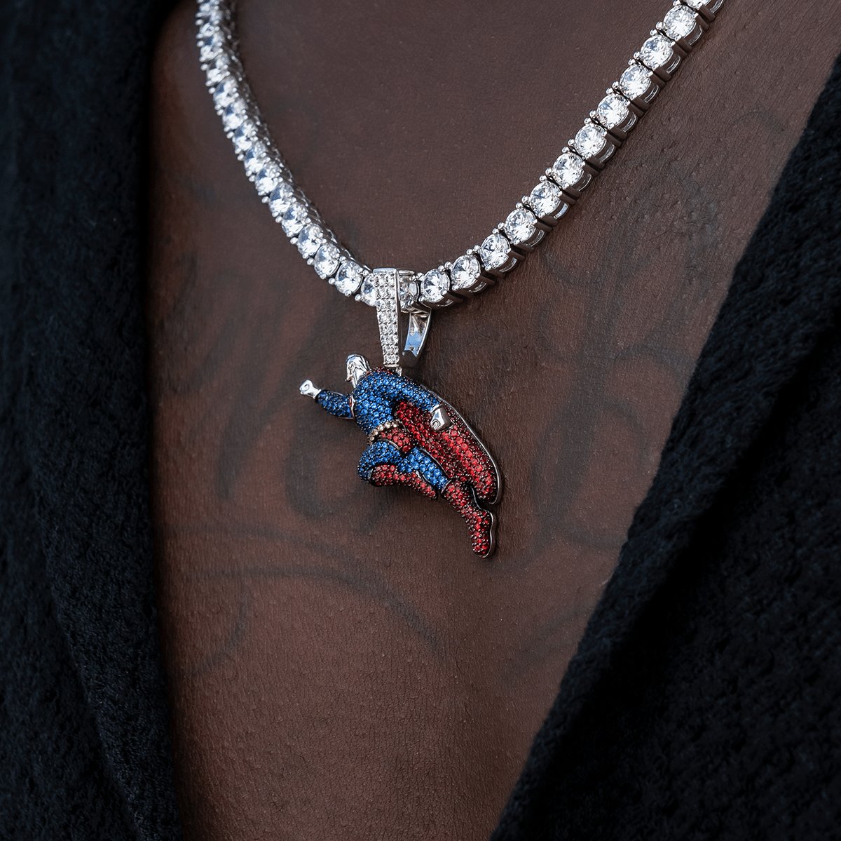 GLD Men Official DC Comics Superman Full Body Pendant