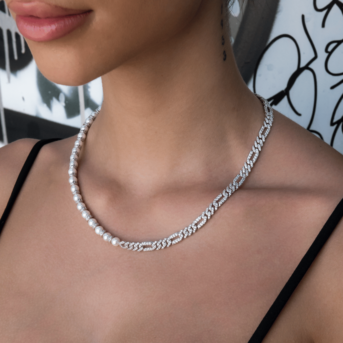GLD Women Diamond Figaro Pearl Necklace