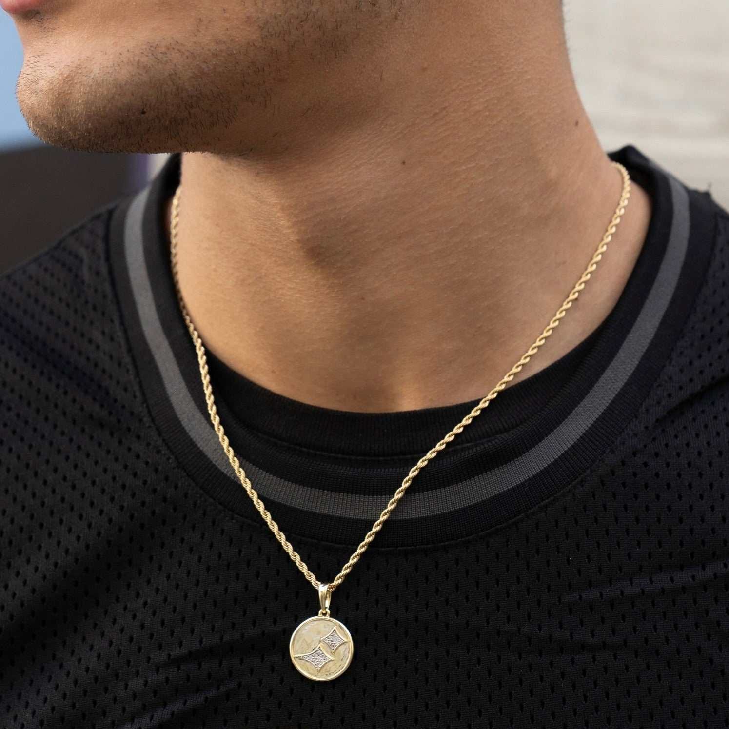 GLD PROMO GLD Stars Coin Pendant