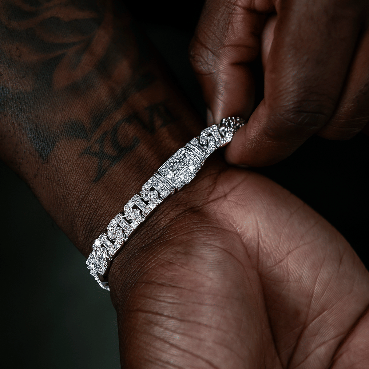 GLD Men Baguette Chain Link Bracelet in White Gold