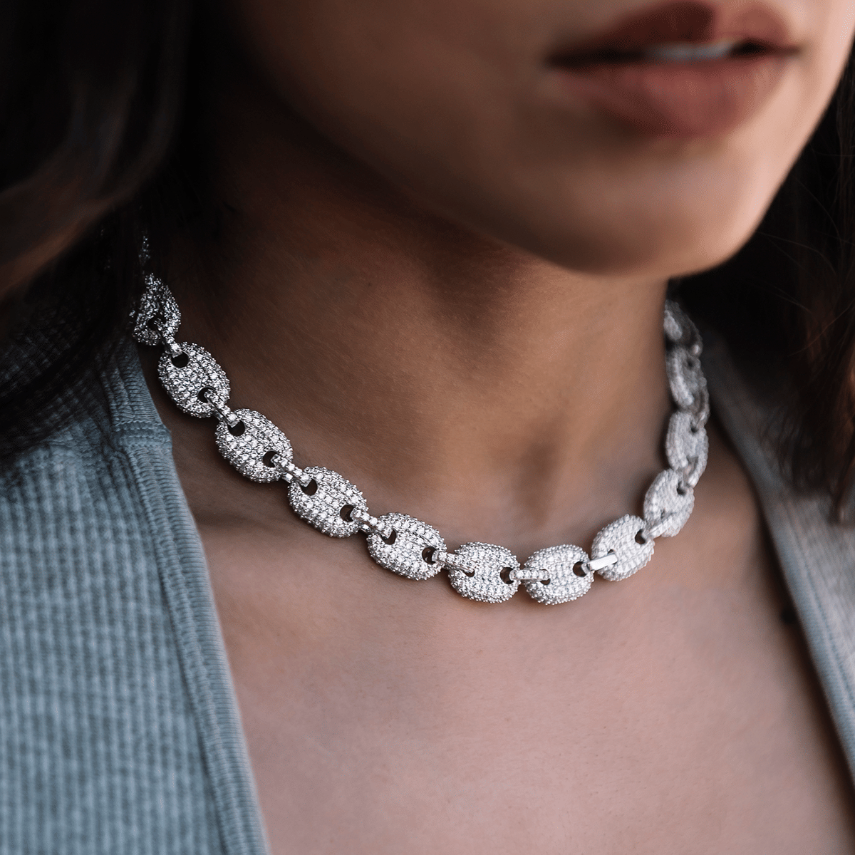 GLD Women Diamond Puffed Mariner Necklace in White Gold - 12 mm