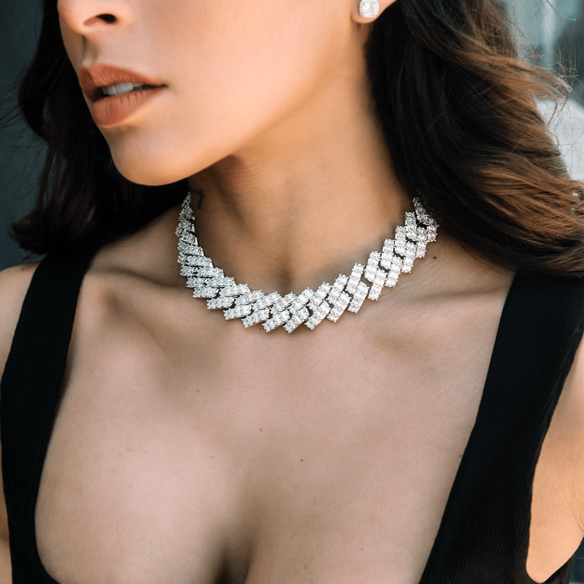 GLD Women Baguette Prong Set Cuban Necklace in White Gold - 19 mm