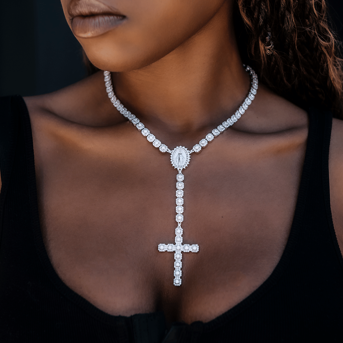 GLD Women Micro Clustered Rosary Necklace in White Gold - 6 mm