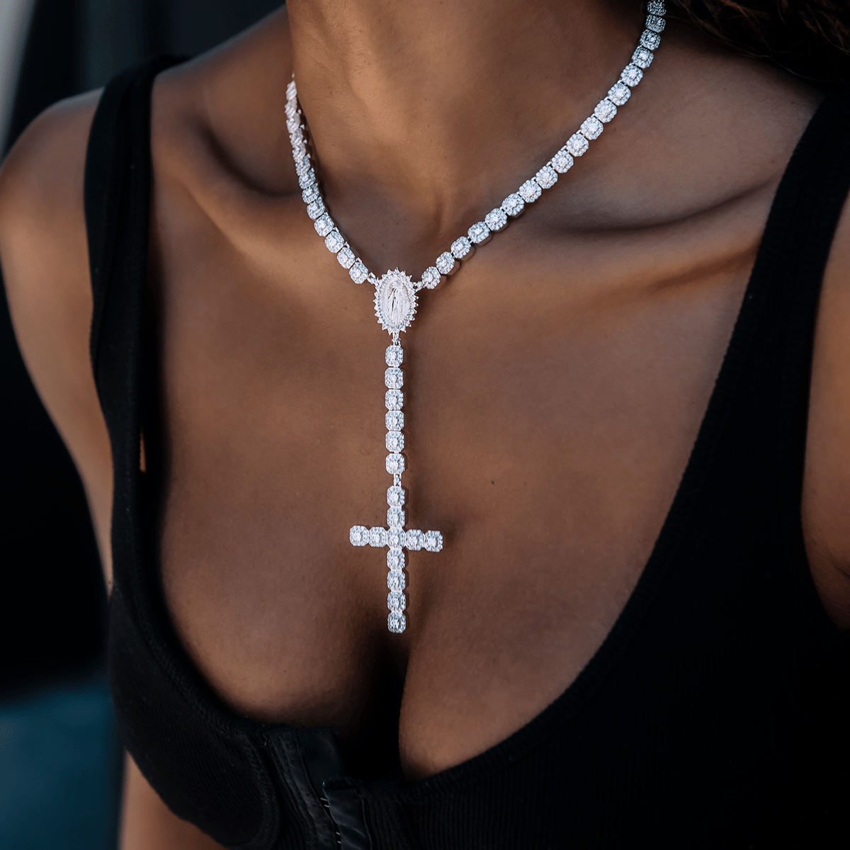 GLD Women Micro Clustered Rosary Necklace in White Gold - 6 mm