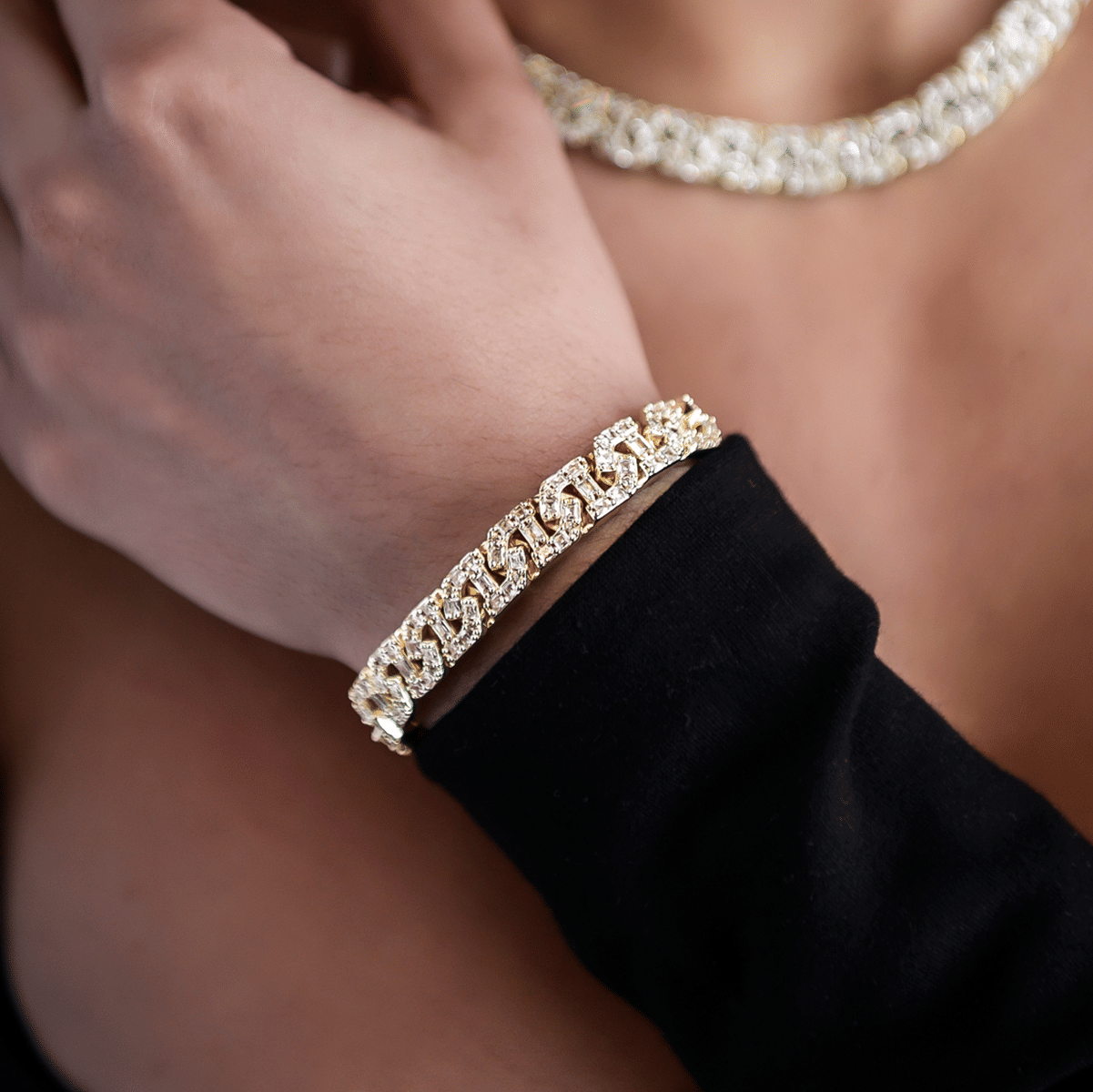 GLD Women Baguette Chain Link Bracelet in Yellow Gold