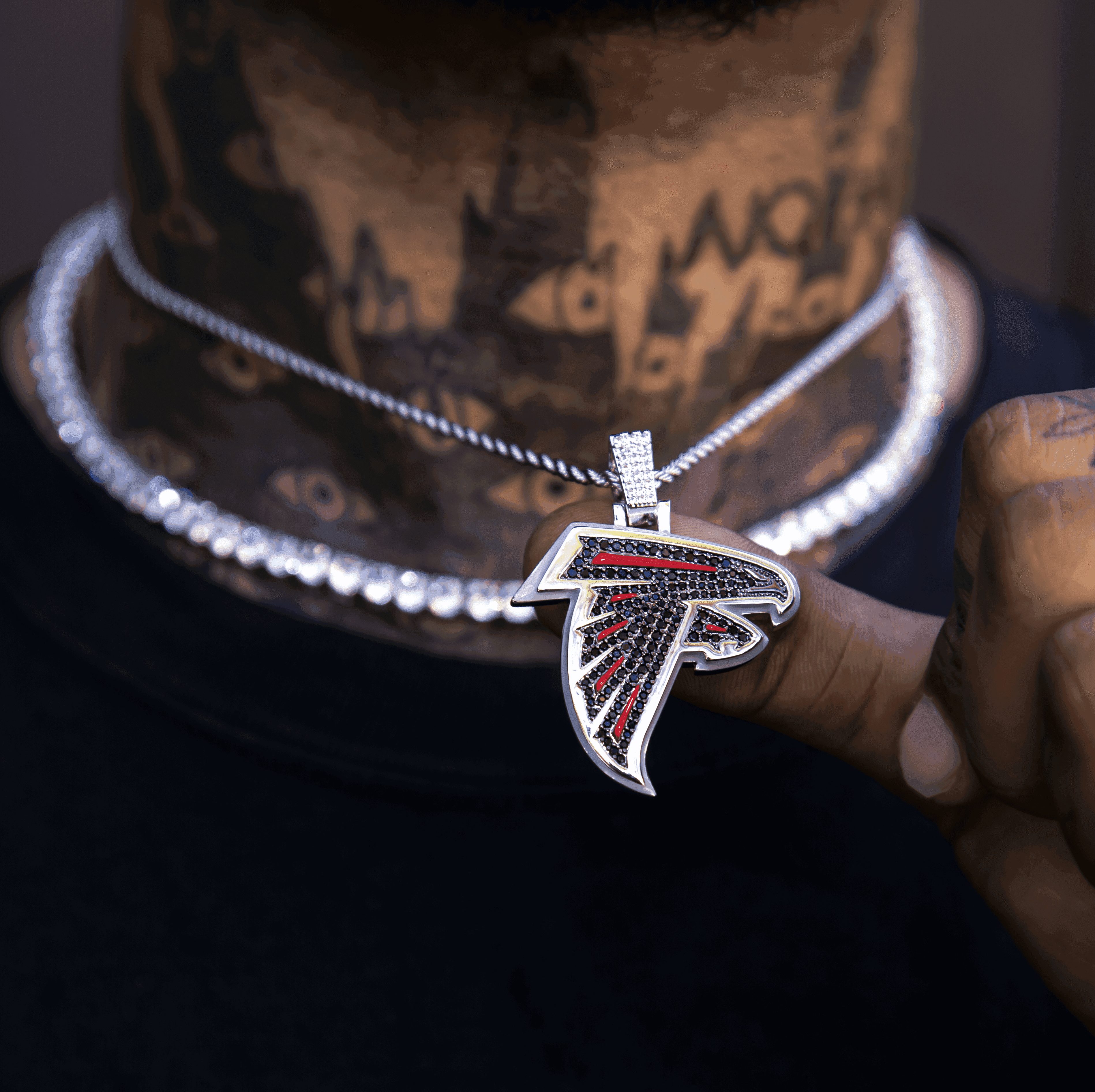 GLD Men Atlanta Falcons Official NFL Pendant
