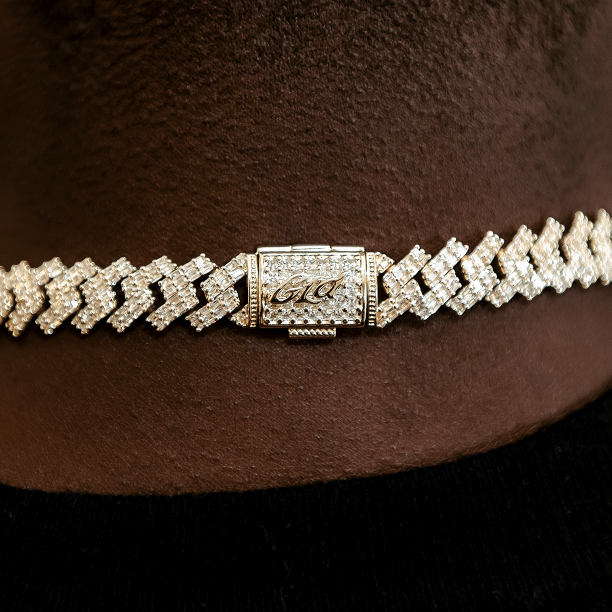 GLD Men Baguette Prong Set Cuban Chain in Yellow Gold - 12 mm