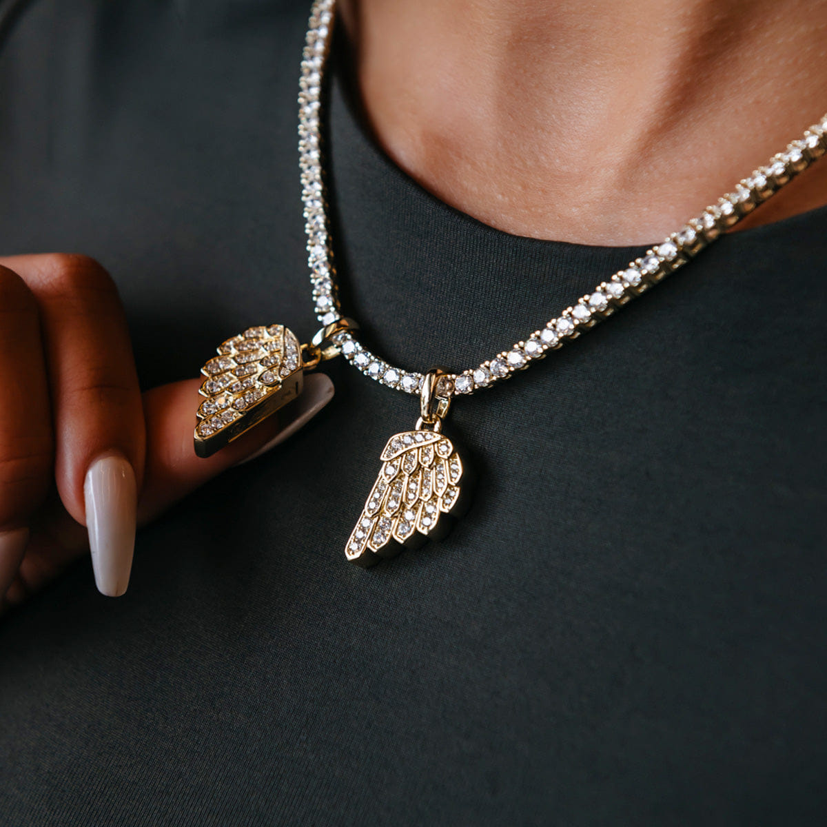 GLD Women Two Halves Wing Pendant