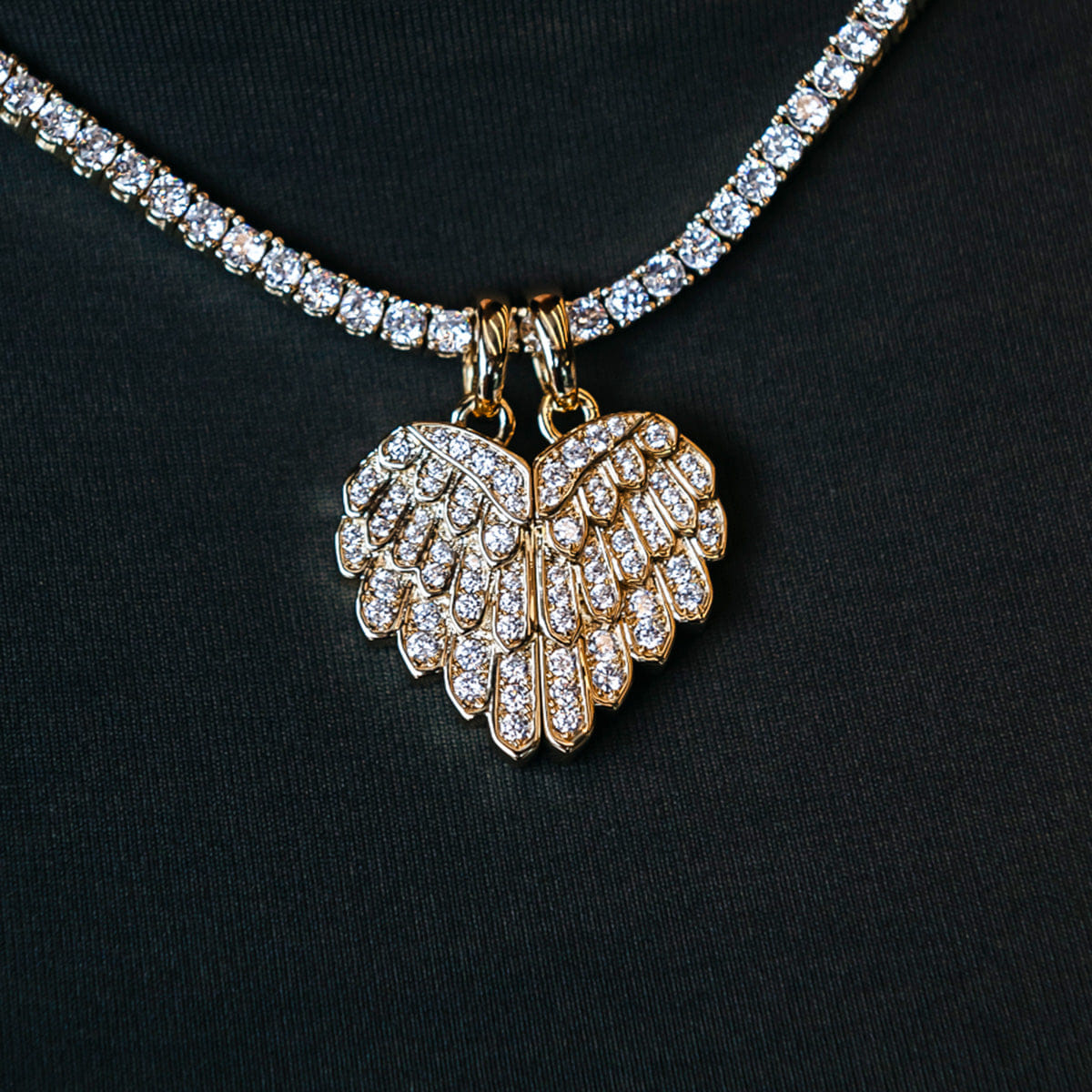 GLD Women Two Halves Wing Pendant