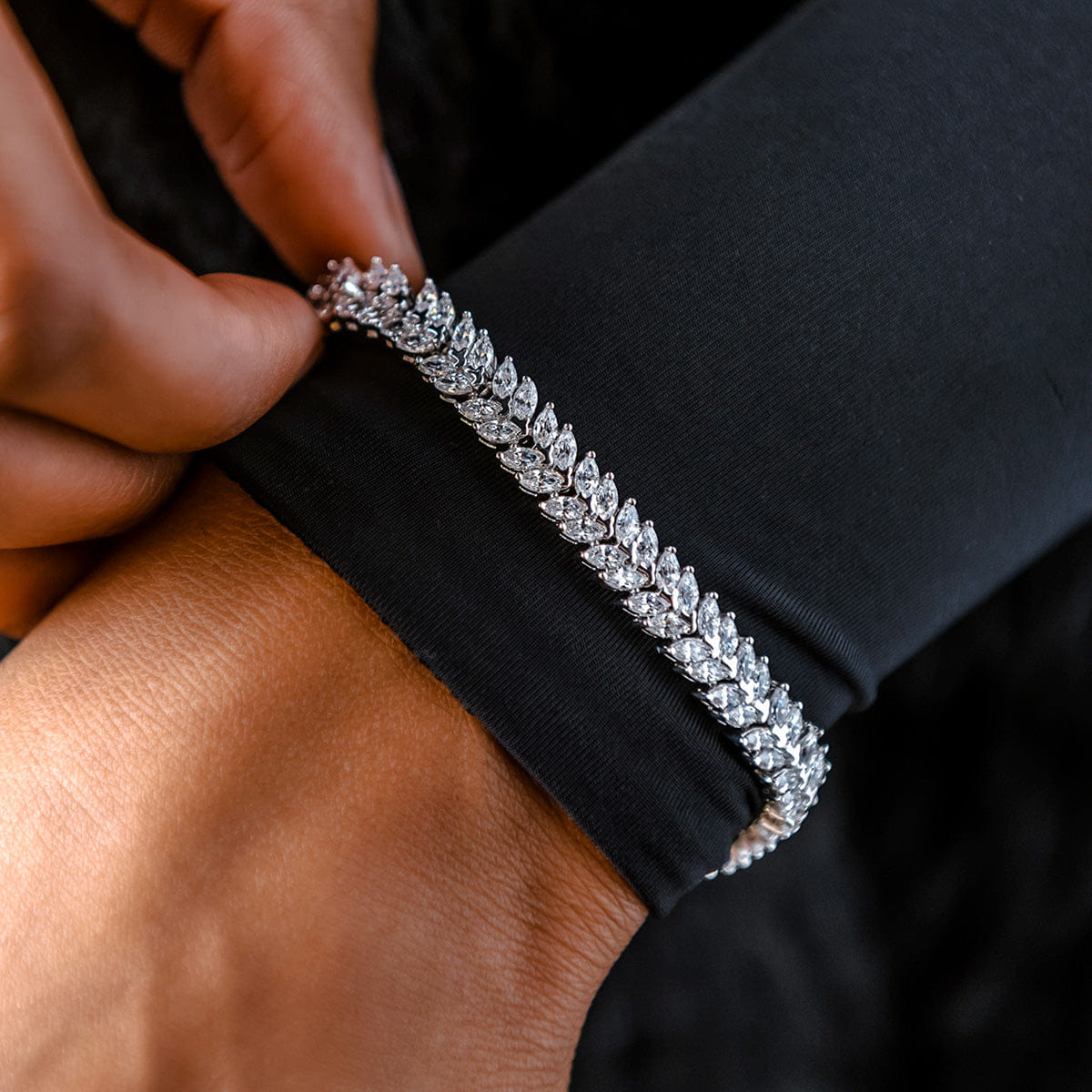 GLD Women Iced Herringbone Bracelet in White Gold - 7 mm
