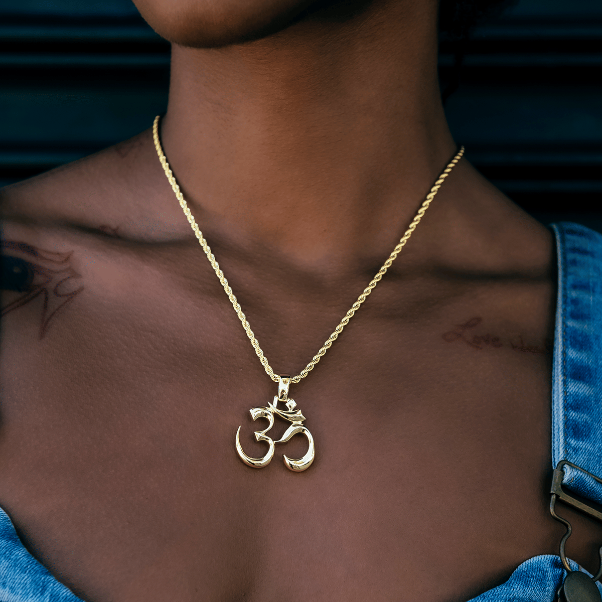 GLD Women Ohm Pendant
