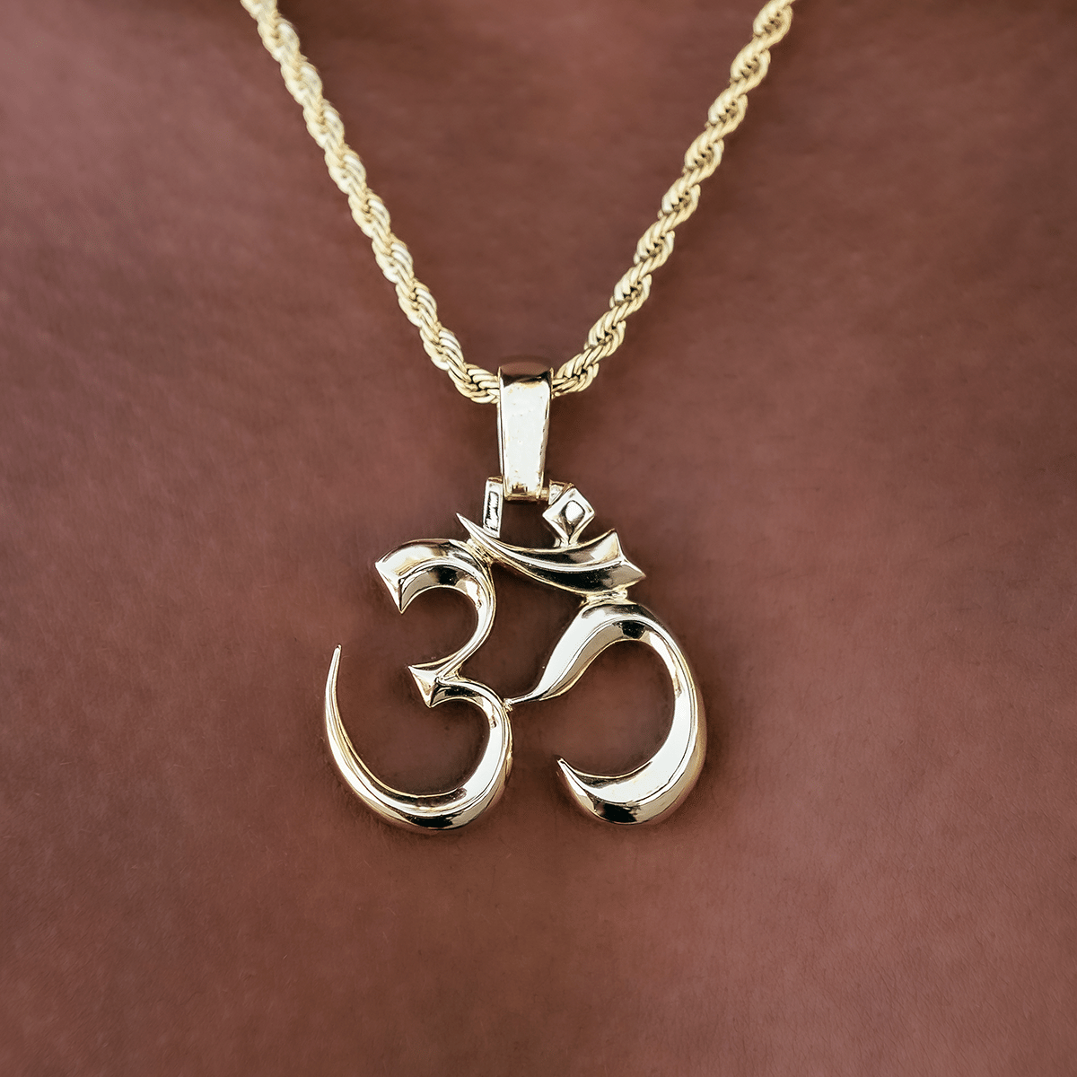 GLD Women Ohm Pendant