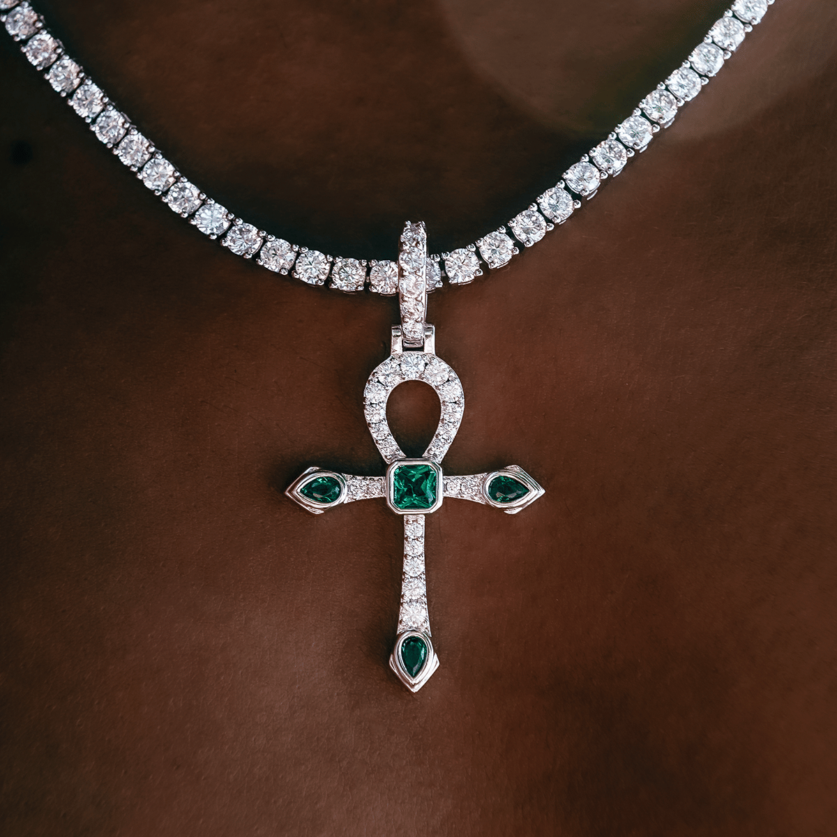 GLD Women Emerald Stone Ankh Cross Pendant in White Gold