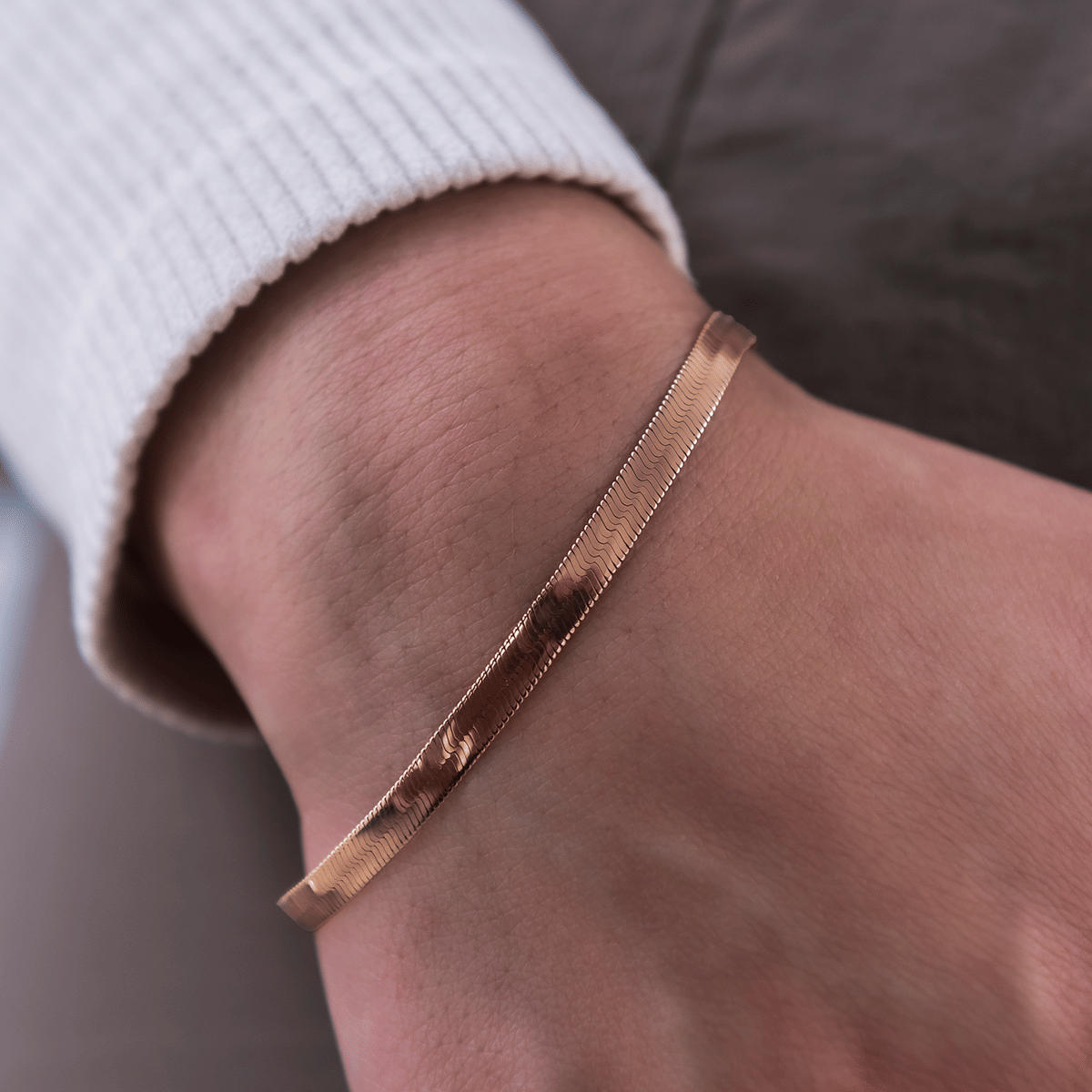 GLD Women Herringbone Bracelet in Rose Gold - 4 mm