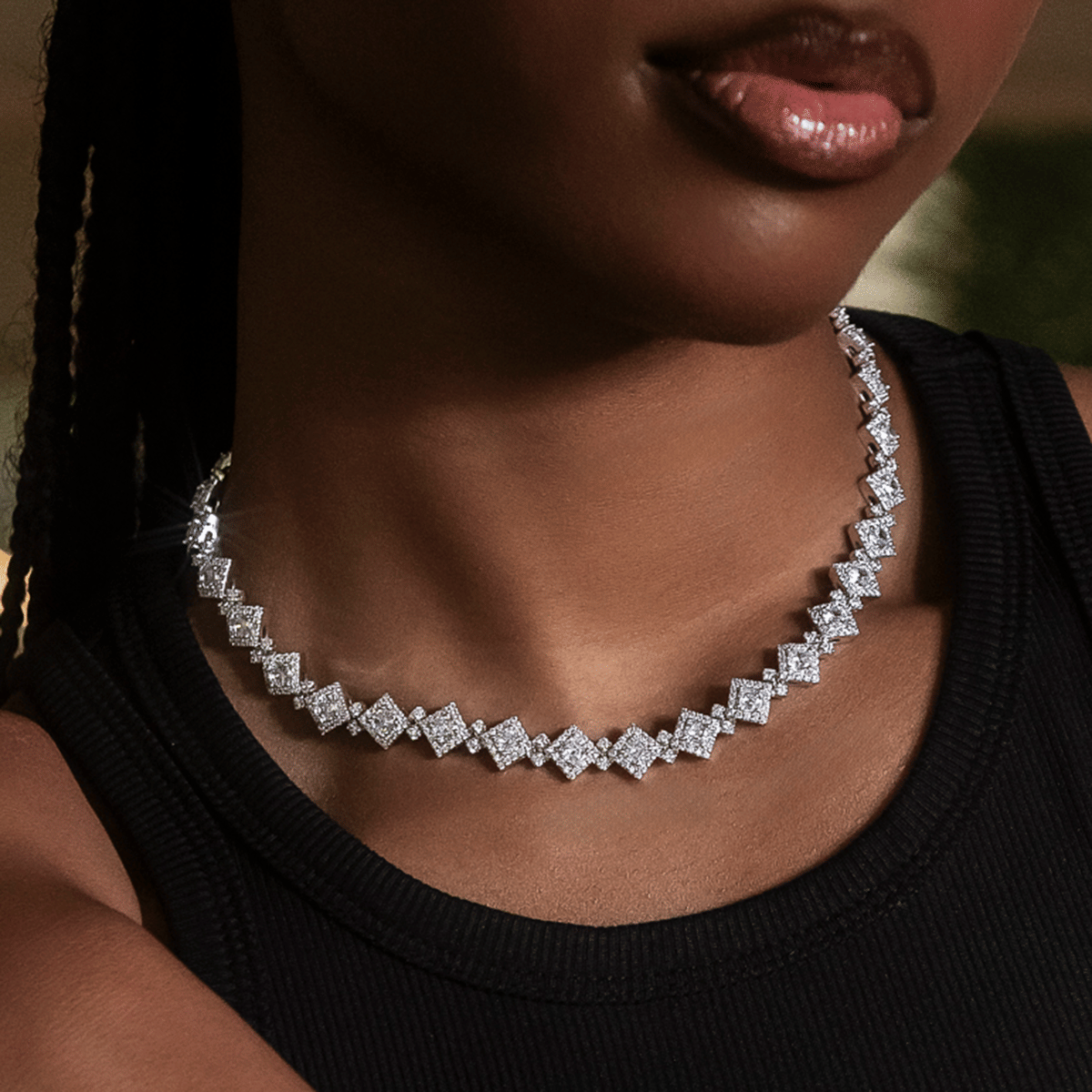 GLD Women Cloister Link Necklace in White Gold
