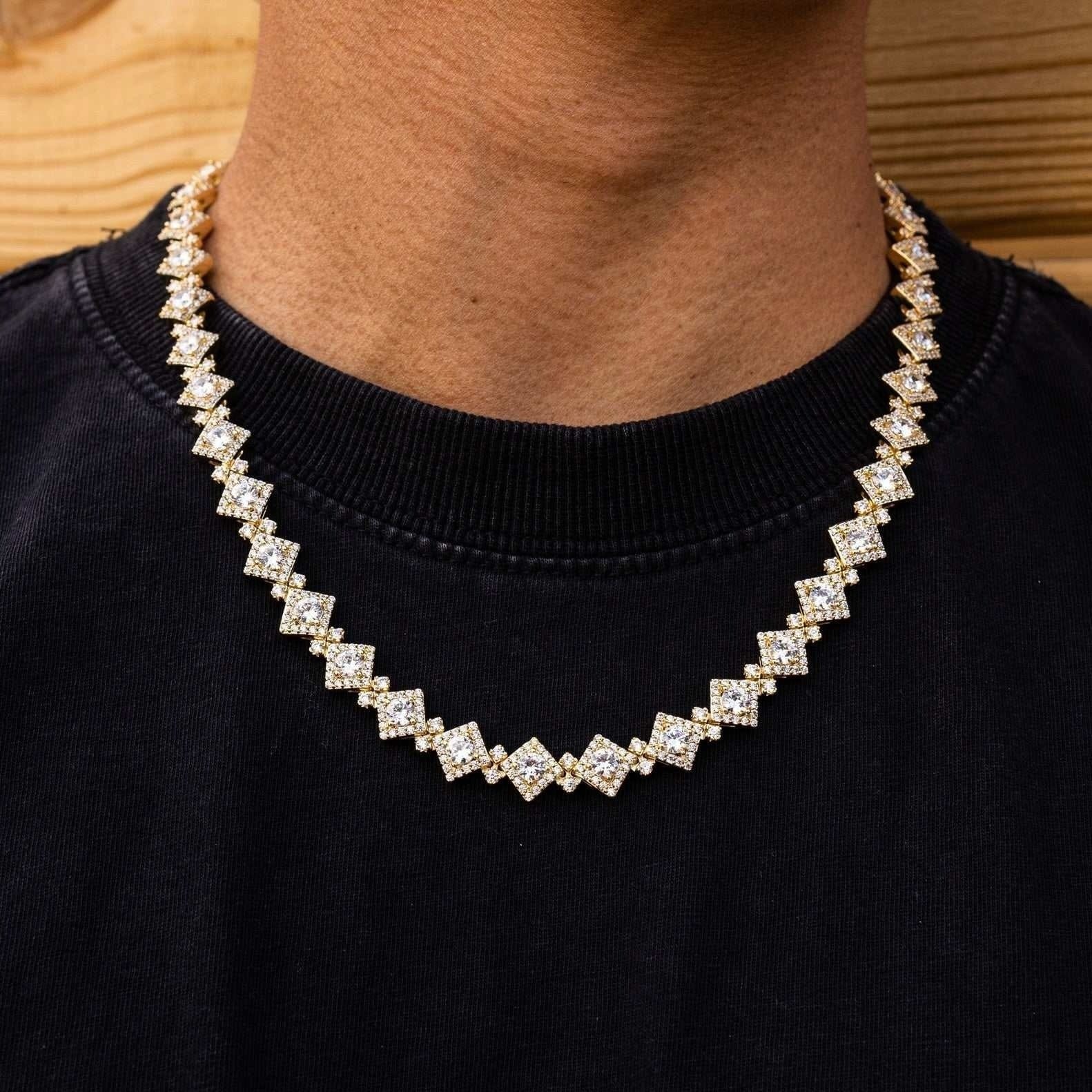 GLD Men Cloister Link Chain in Yellow Gold