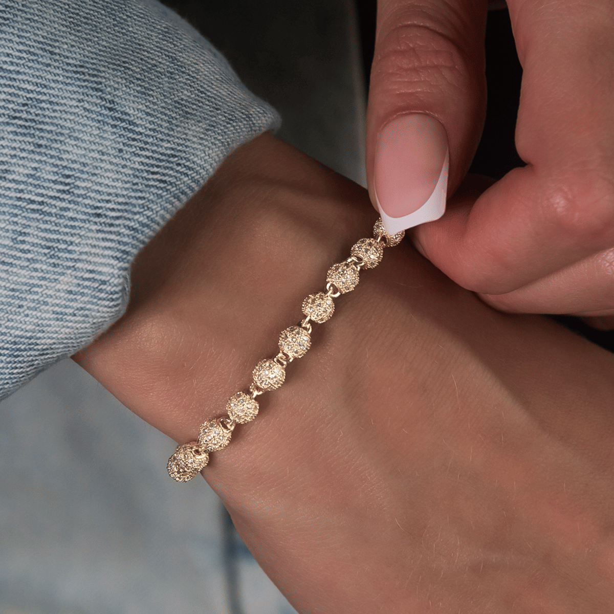 GLD Women Iced Ball Bracelet in Yellow Gold - 4 mm