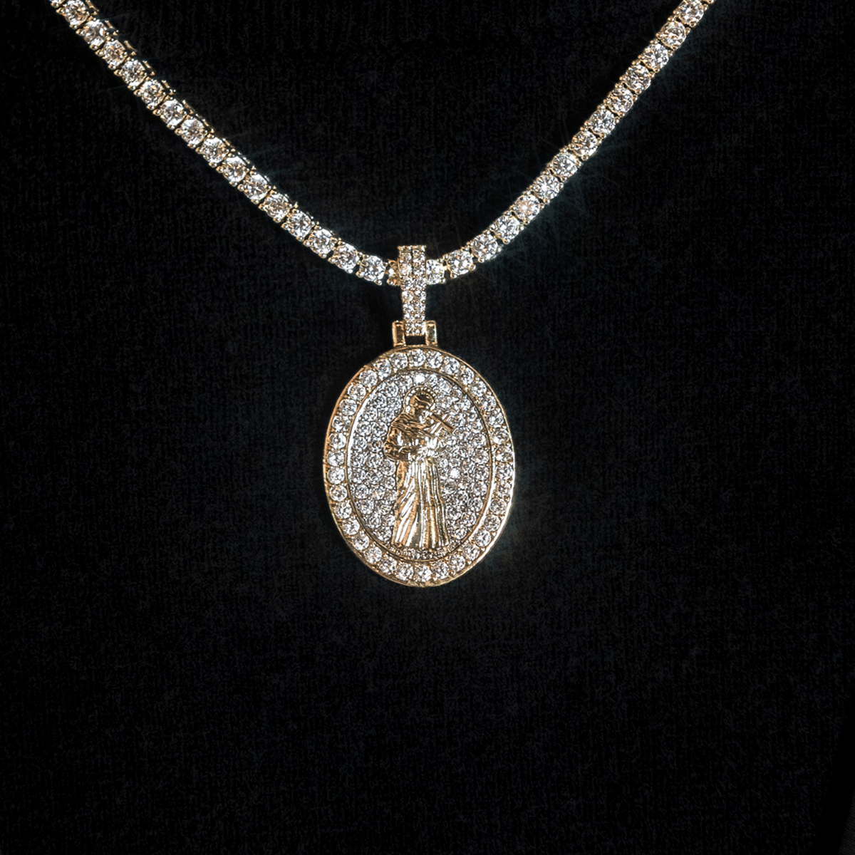 GLD Men Saint Francis Pendant