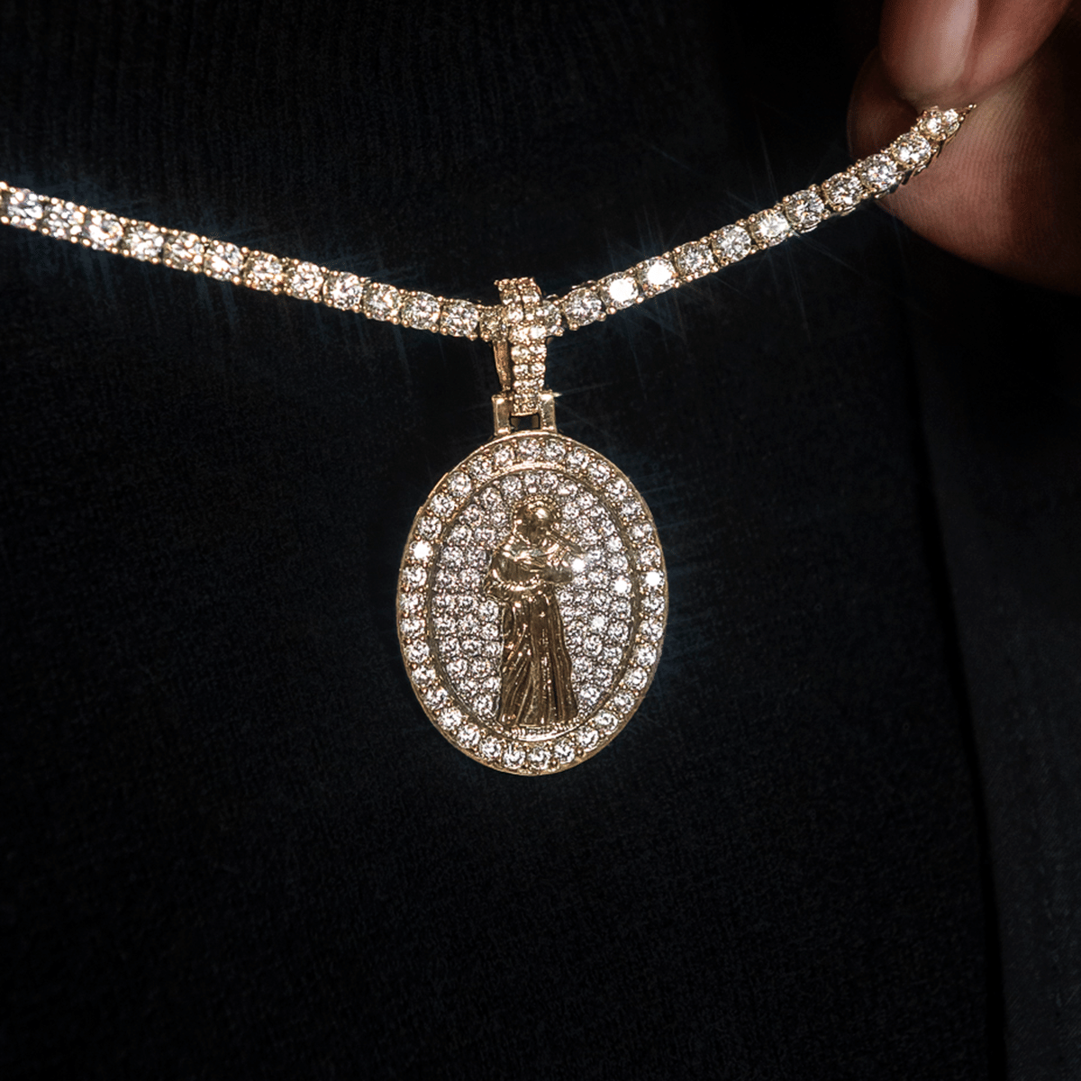 GLD Men Saint Francis Pendant