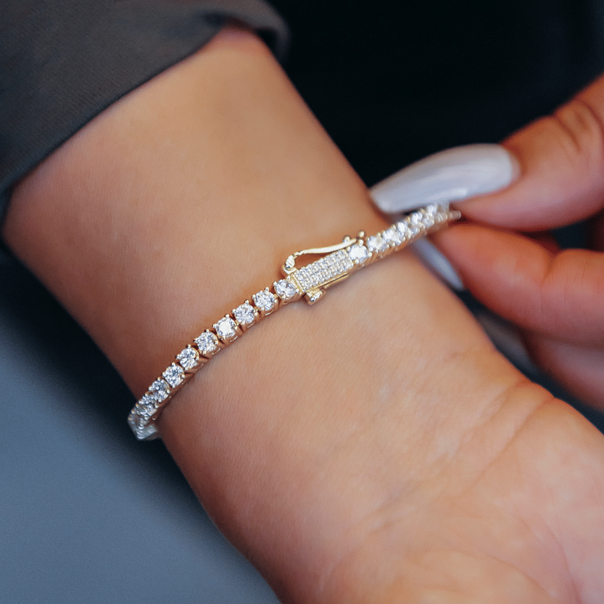 GLD Women Heart Tennis Bracelet in Yellow Gold