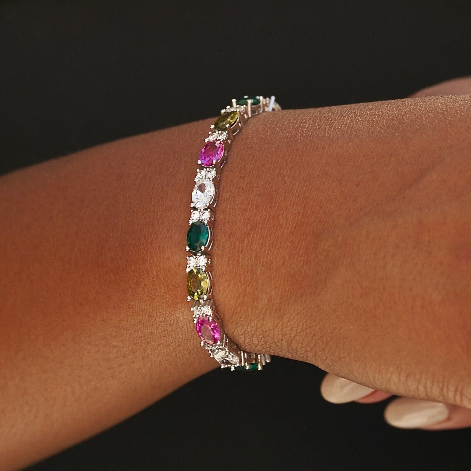 GLD Women Multicolor Mixed Oval Cut Tennis Bracelet - 5 mm