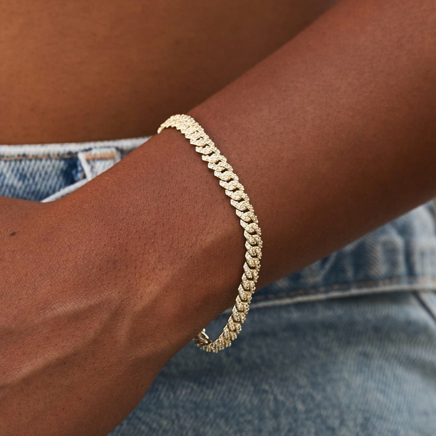 GLD Women Micro Diamond Prong Cuban Bracelet in Yellow Gold - 6 mm