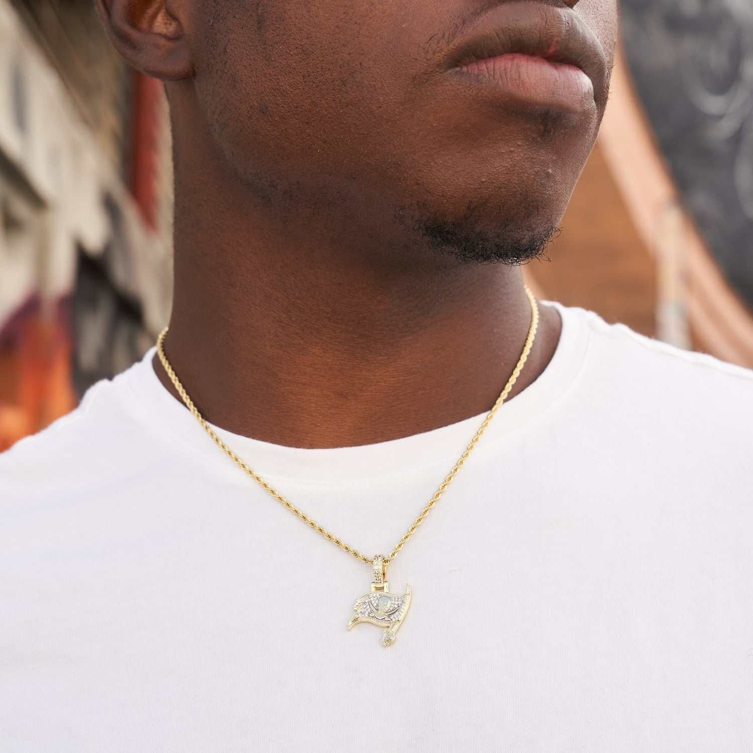 GLD Men Tampa Bay Buccaneers Official NFL Micro Logo Pendant - Yellow Gold