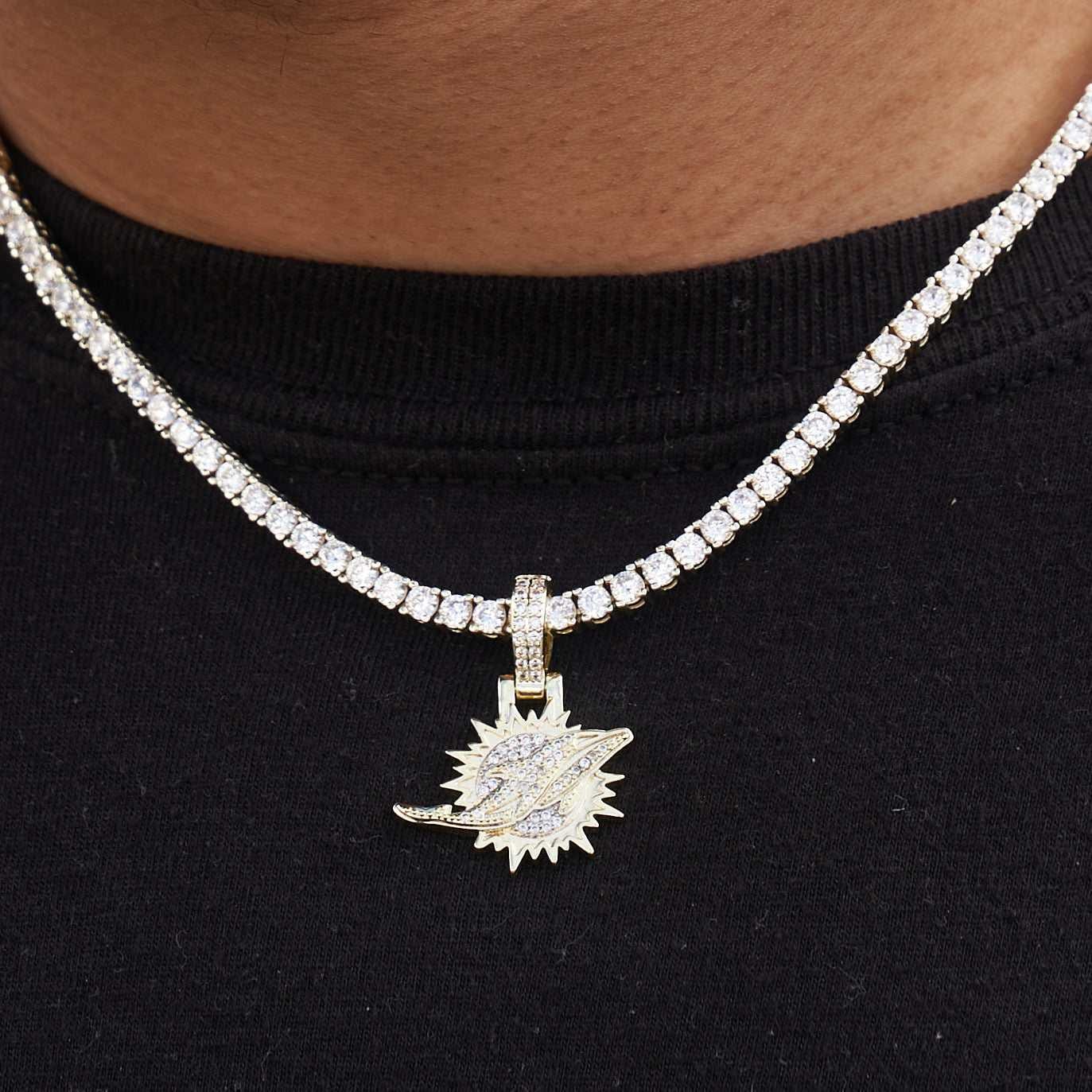 GLD Men Miami Dolphins Official NFL Micro Logo Pendant - Yellow Gold