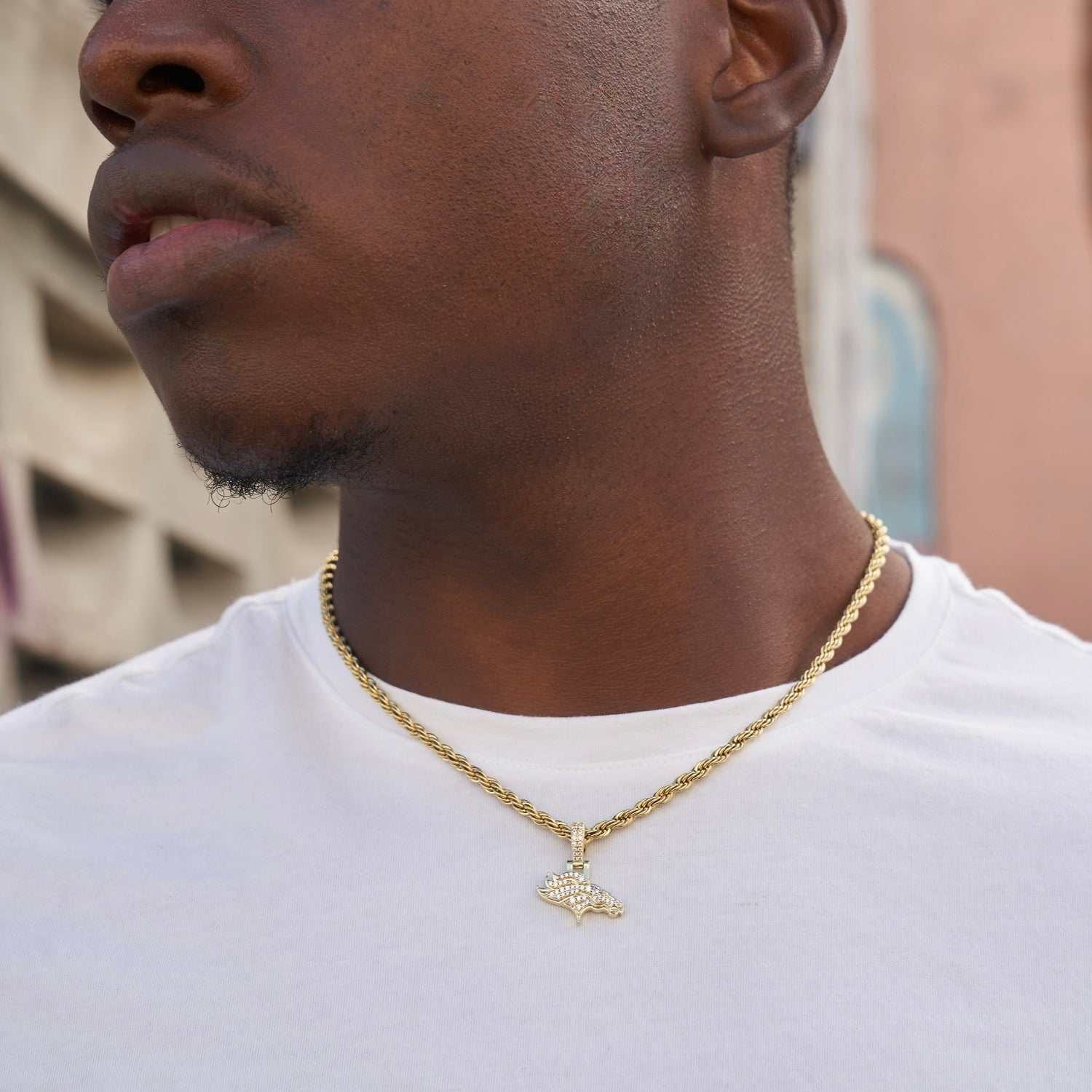 GLD Men Denver Broncos Official NFL Micro Logo Pendant - Yellow Gold