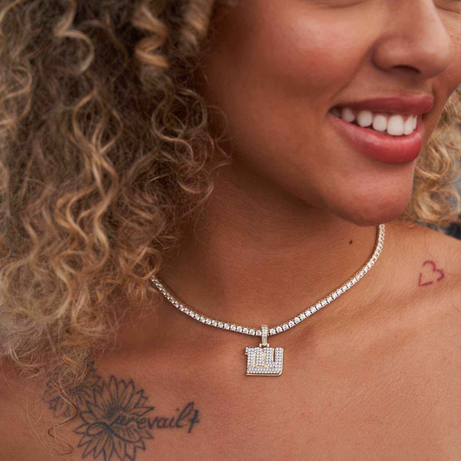 GLD Women New York Giants Official NFL Micro Logo Pendant - Yellow Gold