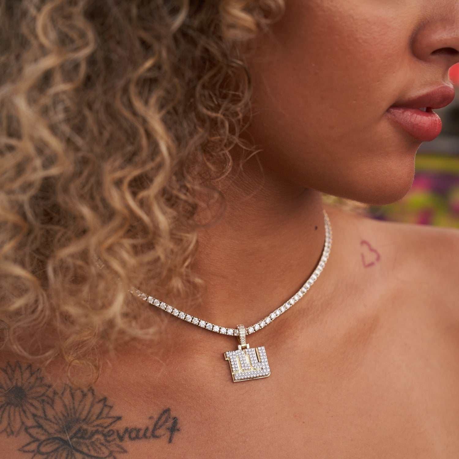 GLD Women New York Giants Official NFL Micro Logo Pendant - Yellow Gold