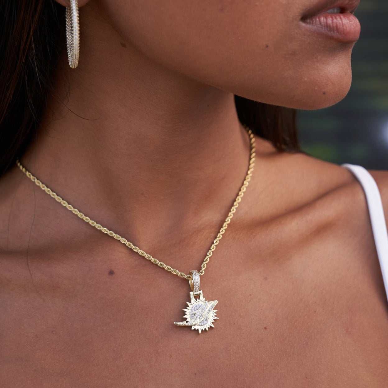 GLD Women Miami Dolphins Official NFL Micro Logo Pendant - Yellow Gold