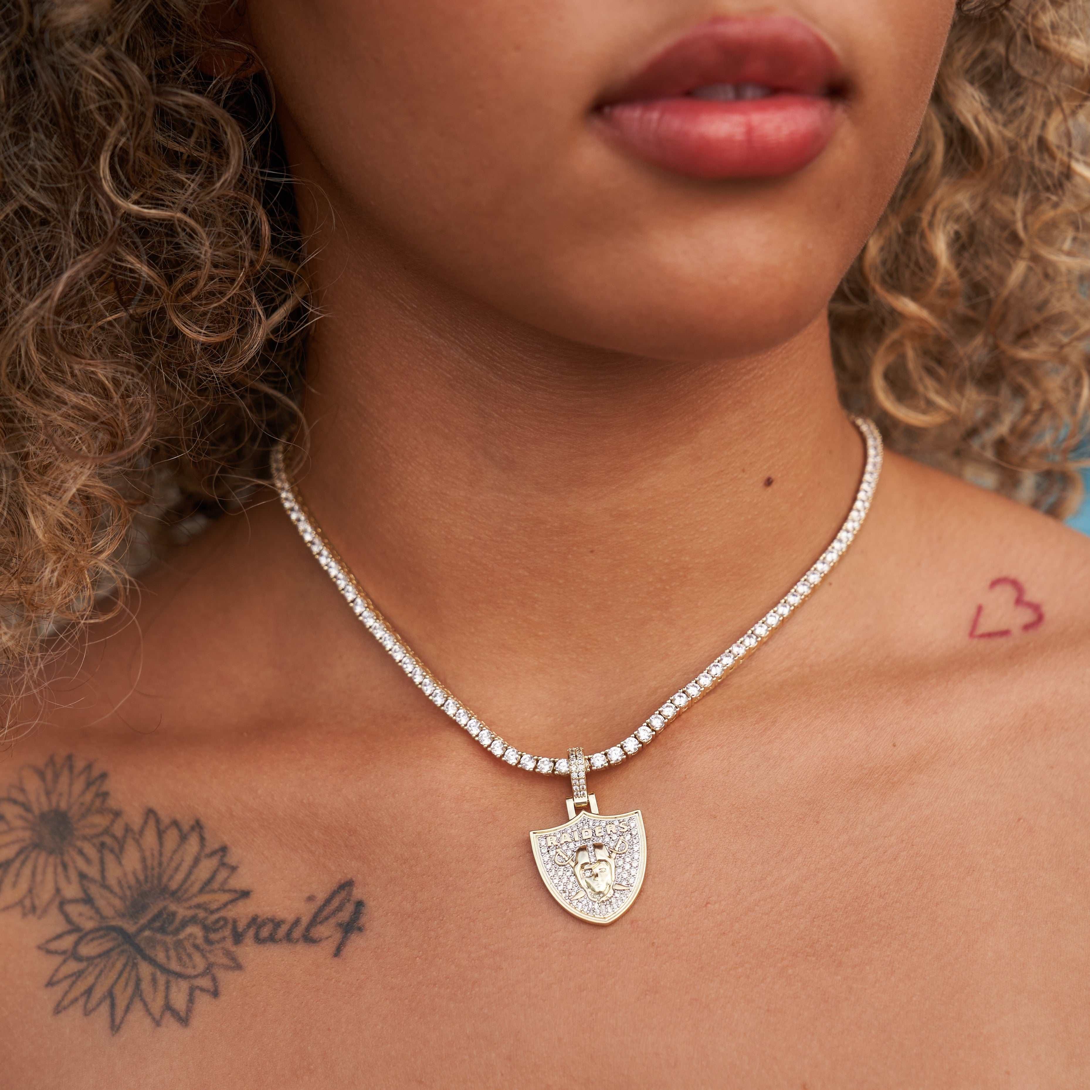 GLD Women Las Vegas Raiders Official NFL Micro Logo Pendant - Yellow Gold