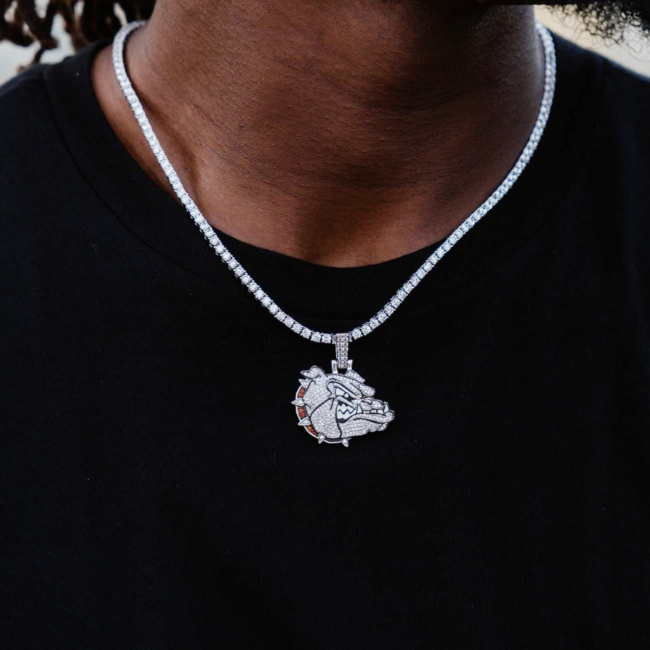 GLD Men Gonzaga Bulldogs Official NCAA Pendant